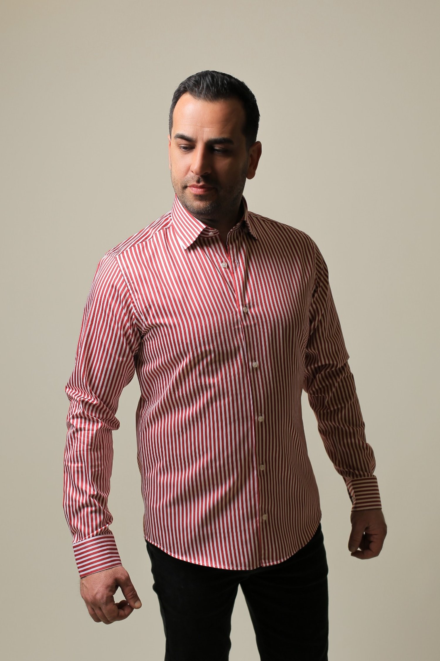 %100 PAMUK SATEN KIRMIZI ÇİZGİLİ SLIM FIT GÖMLEK - L NV78